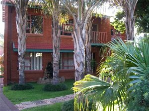 4 Bed House in Hutten Heights