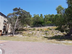 100 m² Land available in Summerstrand