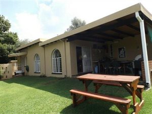 5 Bedroom House in President Ridge