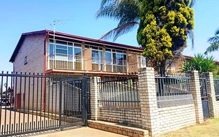 3 Bedroom Apartment in Queenswood