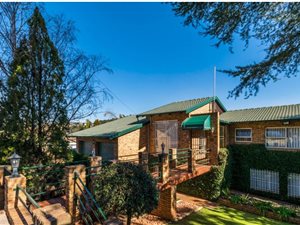 3 Bed House in Roodepoort Central