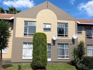 3 Bed Townhouse in Verwoerdpark