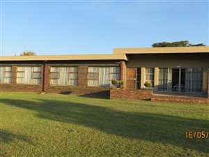 6 Bed House in Theoville