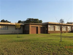 2 ha Smallholding in Theoville