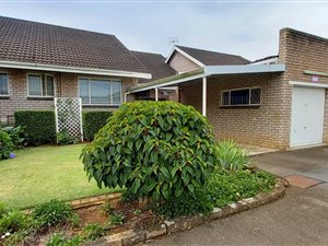 3 Bed Townhouse in Hayfields