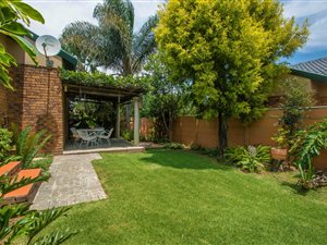 3 Bed Townhouse in Honeydew Ridge