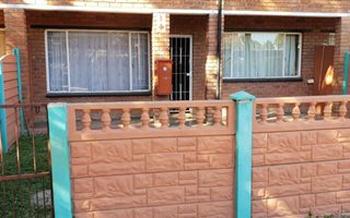 2 Bedroom Apartment in Bela-Bela (Warmbaths)