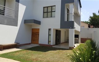 4 Bedroom Cluster in Bryanston