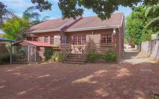 5 Bedroom House in Winterhoek Park