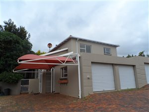 4 Bed Townhouse in Allens Nek