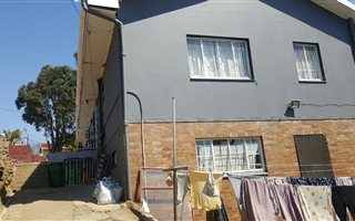 7 Bedroom House in Springfield Park