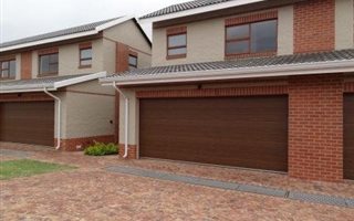 3 Bedroom Townhouse in Mooikloof Equestrian Estate
