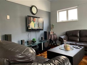 3 Bed Apartment in Montclair