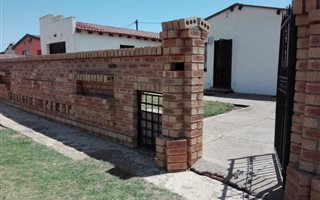 2 Bedroom House in Orange Farm
