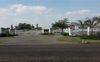 4 ha Land available in Eldorette
