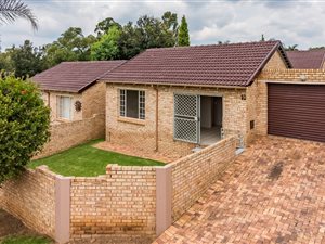 2 Bed Townhouse in Honeydew Ridge