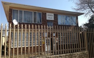 1 Bedroom Apartment in Rosettenville