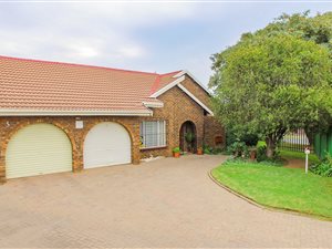 3 Bedroom Townhouse in Birchleigh North