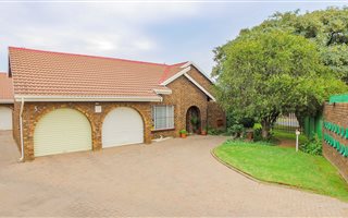 3 Bedroom Townhouse in Birchleigh North