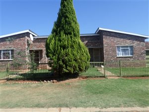 4 Bed Flat in Ventersdorp