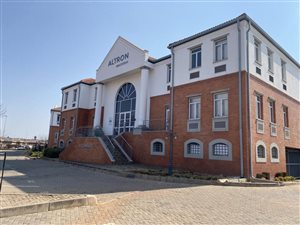 660 m² Office Space in Route 21 Business Park