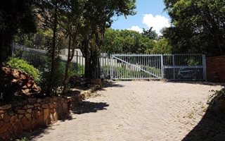 1 Bedroom Garden Cottage in Northcliff