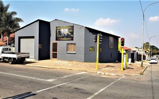 Commercial space in Alberton