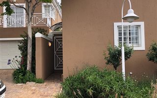 1 Bedroom Garden Cottage in Woodmead