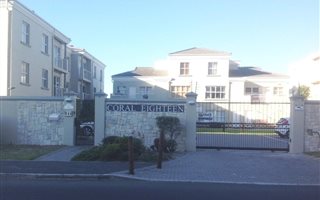 2 Bedroom Apartment in Bloubergstrand