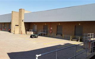4242 m² Industrial space in Halfway House