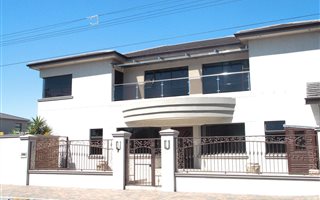 5 Bedroom House in Crawford