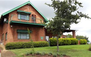 25 ha Farm in Hekpoort