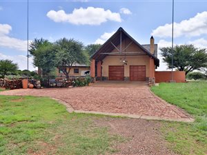 1268 ha Farm in Christiana