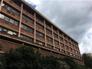 737 m² Commercial space in Houghton Estate