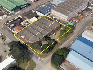 2004 m² Industrial space in Jacobs