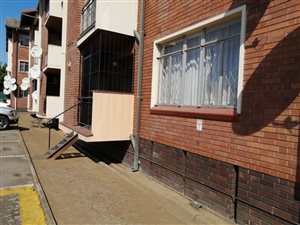 2 Bed Apartment in Scottsville