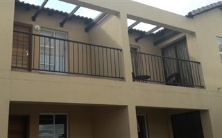 2 Bedroom Townhouse in Albertsdal