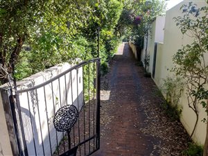 3065 m² Land available in Sandhurst