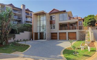 4 Bedroom House in Westbrook