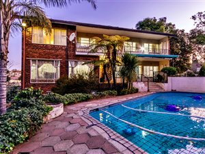 5 Bed House in Honey Hill