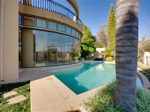 4 Bed House in Dainfern Golf Estate