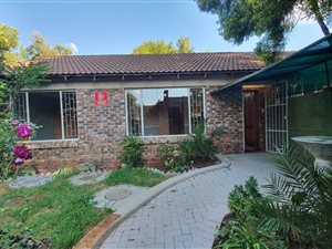 2 Bed Townhouse in Bayswater