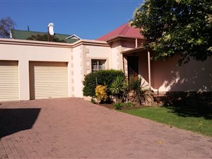 3 Bedroom Townhouse in Heidelberg Central