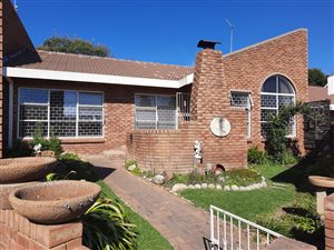 3 Bed Townhouse in Eureka
