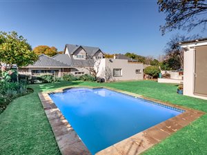 4 Bed House in Greenside