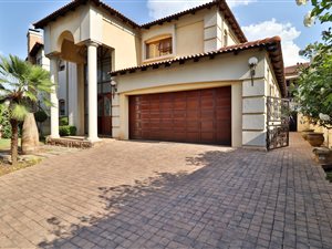 4 Bed Cluster in Lakefield