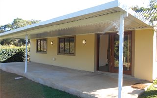 2 Bedroom Garden Cottage in Hillcrest Park