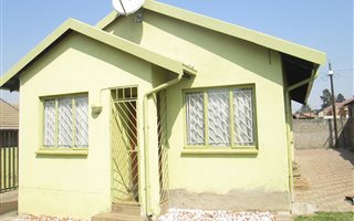 3 Bedroom House in Bramley View