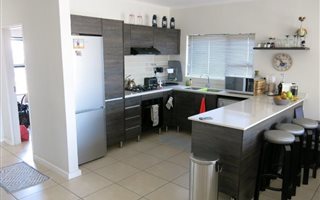 2 Bedroom Apartment in Greenstone Hill