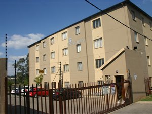 2 Bed Flat in Fleurhof